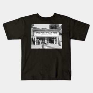 Pennyland Arcade, 1928. Vintage Photo Kids T-Shirt